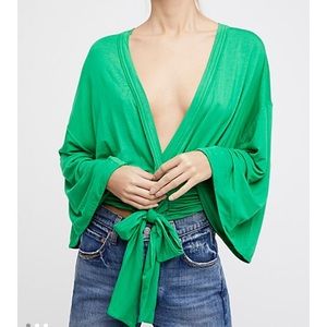 NWOT Free People Green That's a Wrap Top-s…